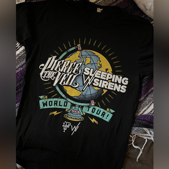 Hot Topic Tops - Pierce the Veil and Sleeping with Sirens World Tour T-Shirt